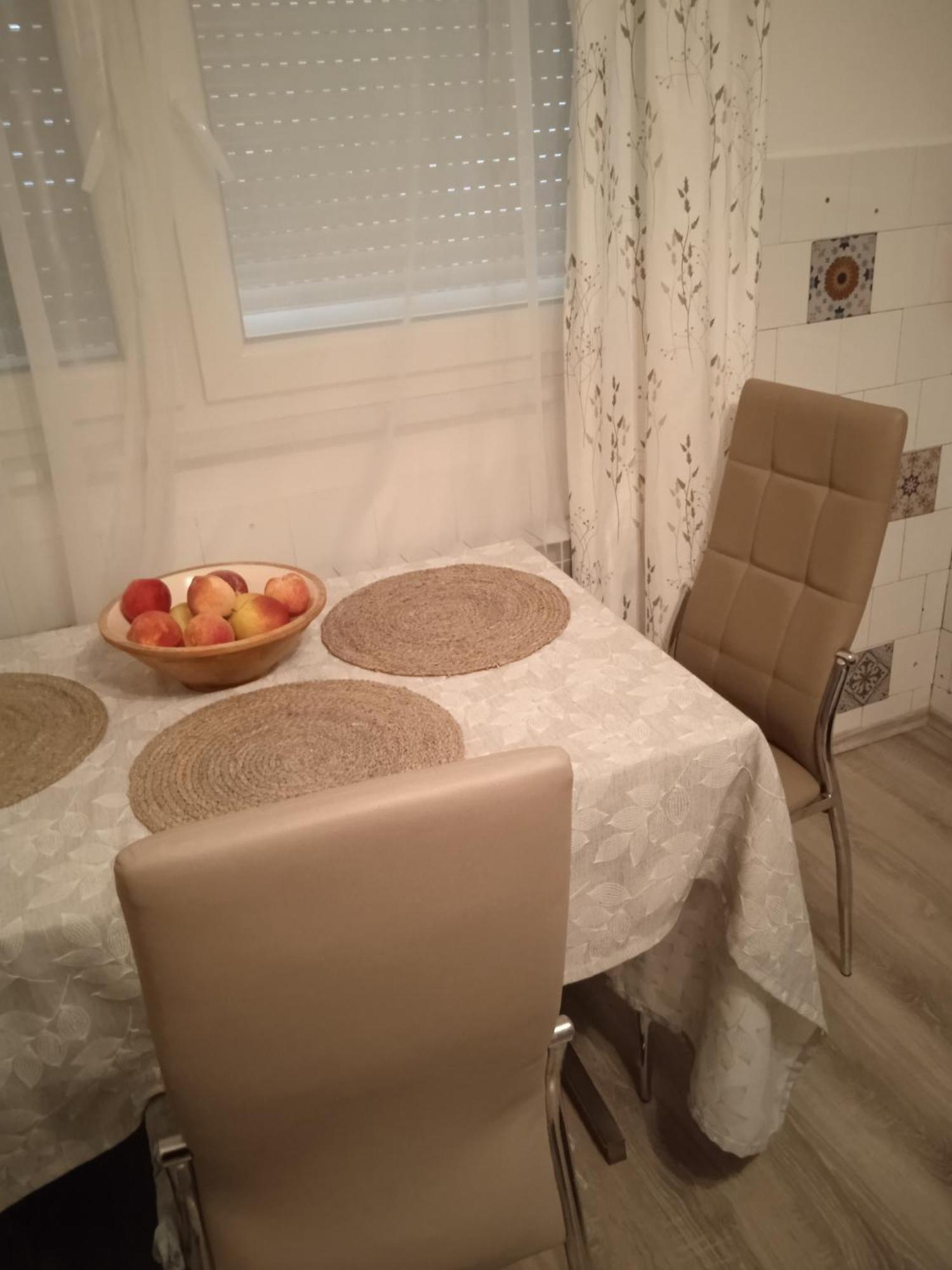 Studio Luna Appartement Karlovac Exteriér fotografie